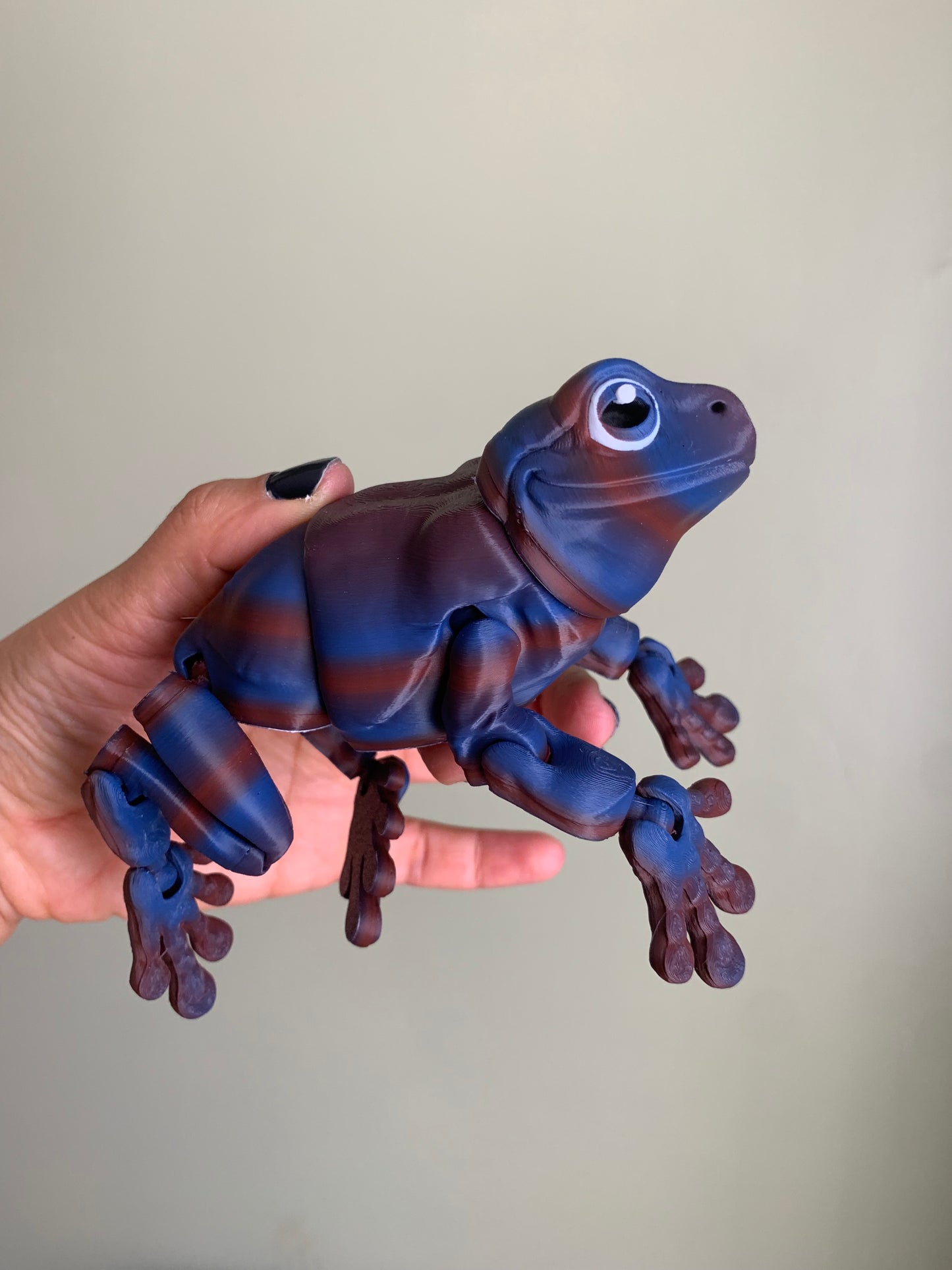 Magnetic White's Tree Frog Flexi Model